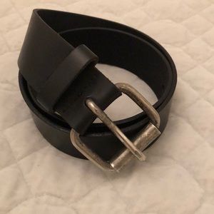 Black leather belt - small